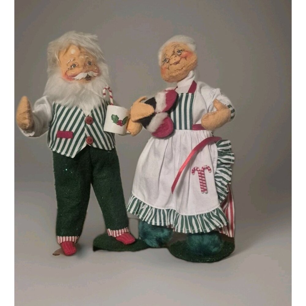 2006 Annalee Dolls 9” Mr & Mrs Relaxing Mobilitee Santa Claus Christmas Holiday